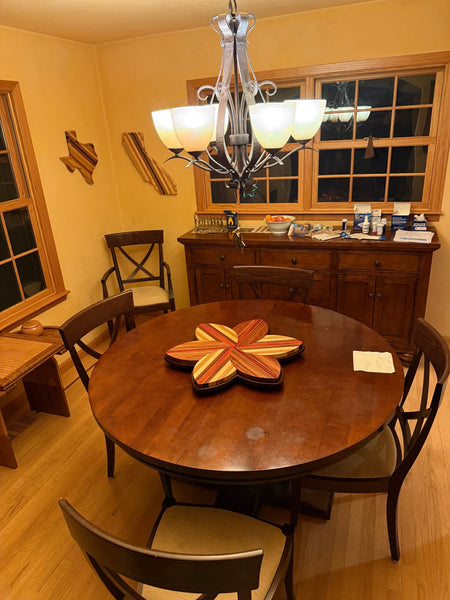 Load image into Gallery viewer, 25 Inch Round Hardwood Flower Shaped Lazy Susan - AmericanMadeWoodArt.com