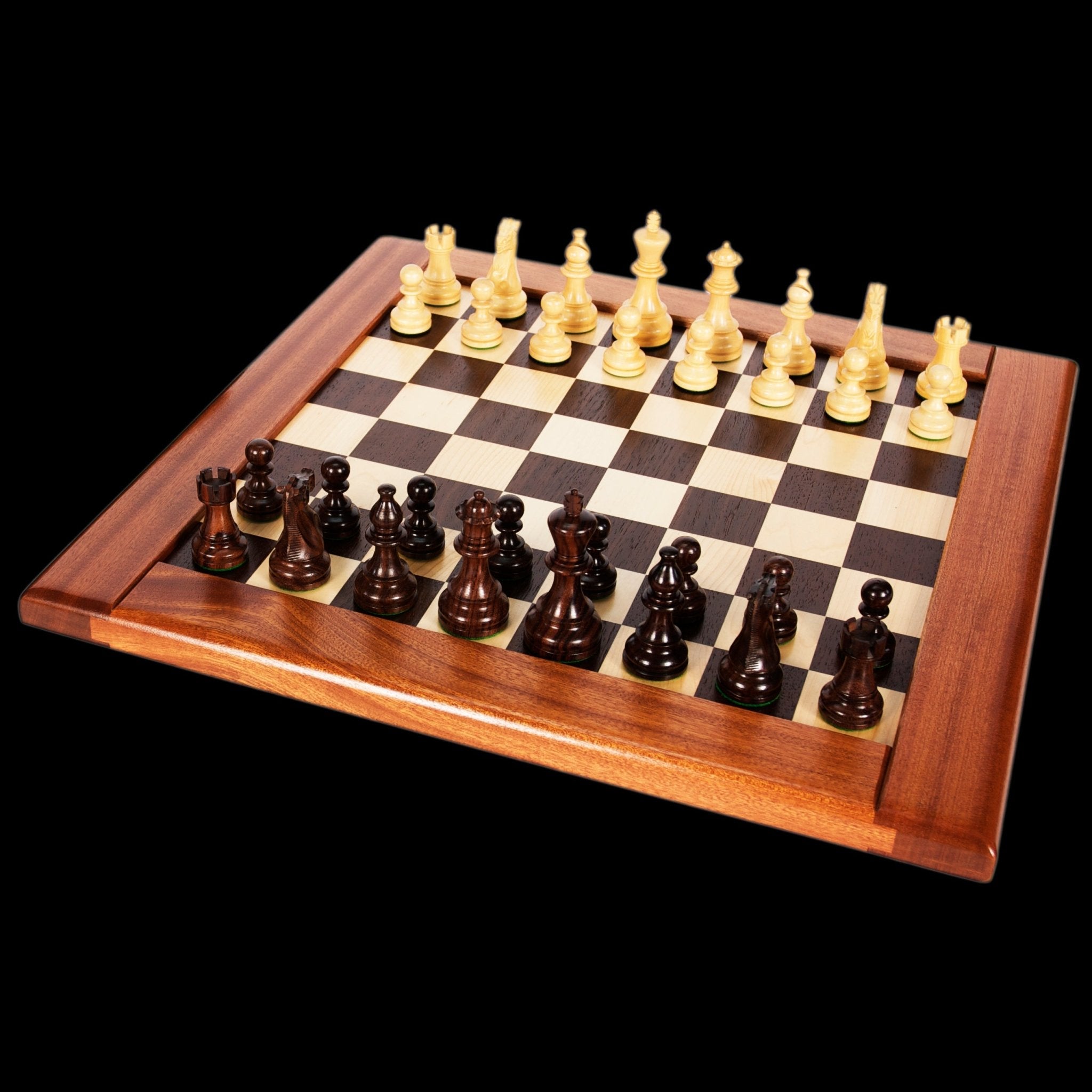 Solid Hardwood Chess Board Chess Pieces & Box 